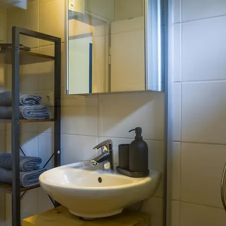 Gross, Modern, Zentrumsnah Mit Parkplatz Und Garten Ulm