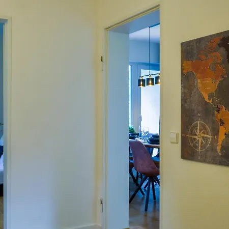 Apartment Gross, Modern, Zentrumsnah Mit Parkplatz Und Garten *