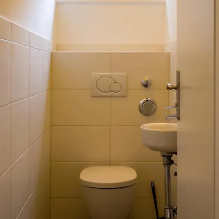 Apartment Gross, Modern, Zentrumsnah Mit Parkplatz Und Garten Ulm