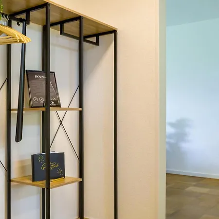 Gross, Modern, Zentrumsnah Mit Parkplatz Und Garten * Ulm