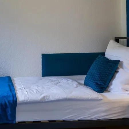 Lejlighed Gross, Modern, Zentrumsnah Mit Parkplatz Und Garten Ulm