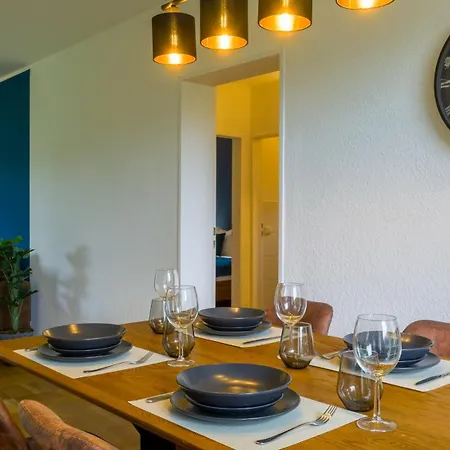 Lejlighed Gross, Modern, Zentrumsnah Mit Parkplatz Und Garten Ulm