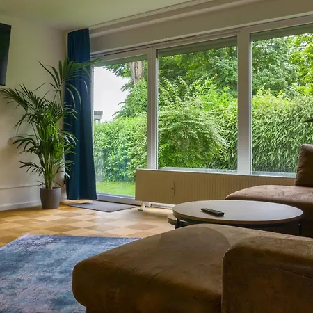 Apartment Gross, Modern, Zentrumsnah Mit Parkplatz Und Garten Ulm
