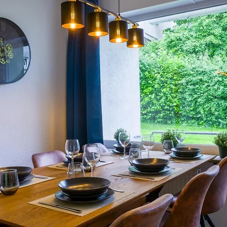 Gross, Modern, Zentrumsnah Mit Parkplatz Und Garten * Ulm