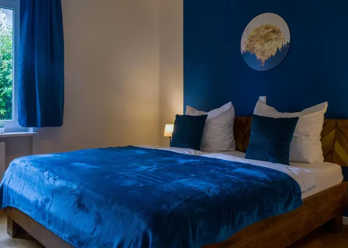 Gross, Modern, Zentrumsnah Mit Parkplatz Und Garten Appartement Ulm