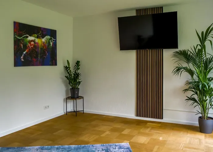 Gross, Modern, Zentrumsnah Mit Parkplatz Und Garten Appartement Ulm