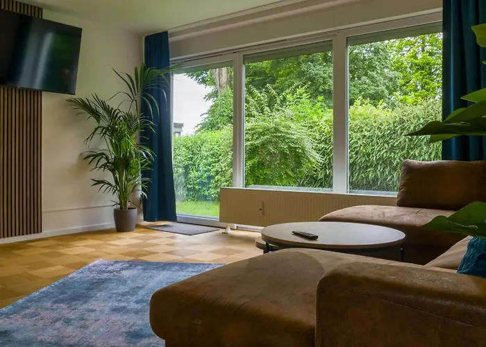 Appartement Gross, Modern, Zentrumsnah Mit Parkplatz Und Garten Ulm