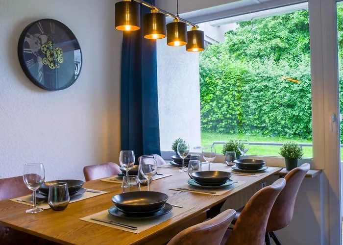 Gross, Modern, Zentrumsnah Mit Parkplatz Und Garten * Ulm